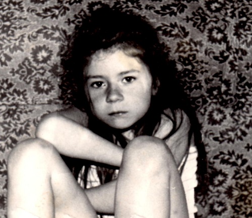 I found this old picture of Ilona and thought it suited her mood.--Gordon