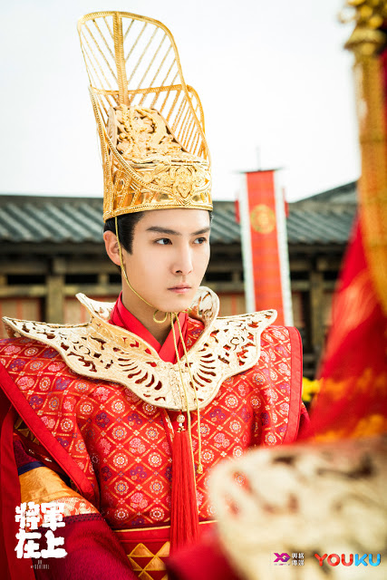 Ridiculously pretty Chinese man.